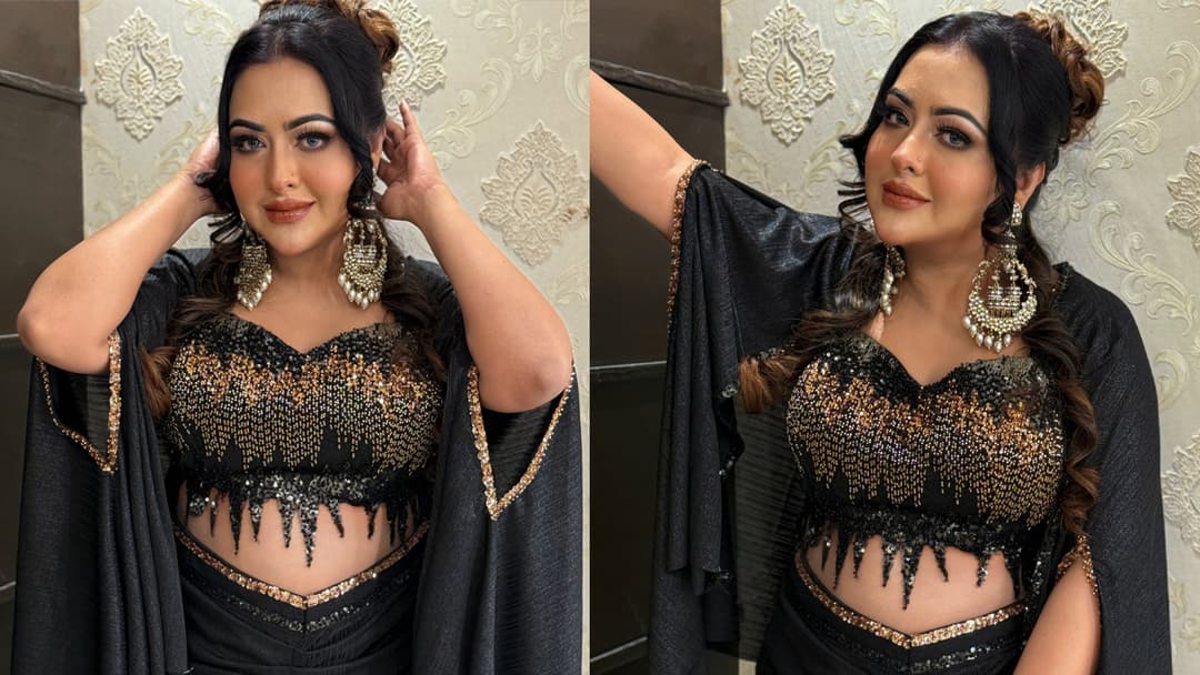 মিষ্টি হাসিতে বোল্ডলুকে তানহা তাসনিয়া