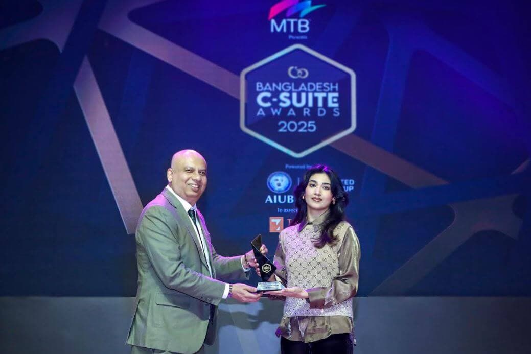 বর্ষসেরা সিইও পুরস্কার পেলেন ওয়ালটন মাইক্রো-টেকের নিশাত তাসনিম শুচি