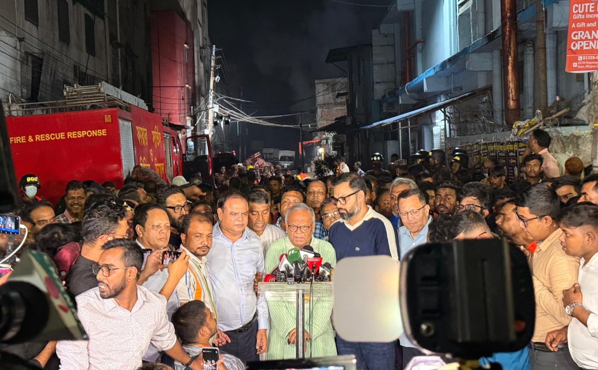 মিরপুরে অগ্নিকাণ্ডে নিহতদের পরিবারকে ১ লাখ করে দেবে বিএনপি