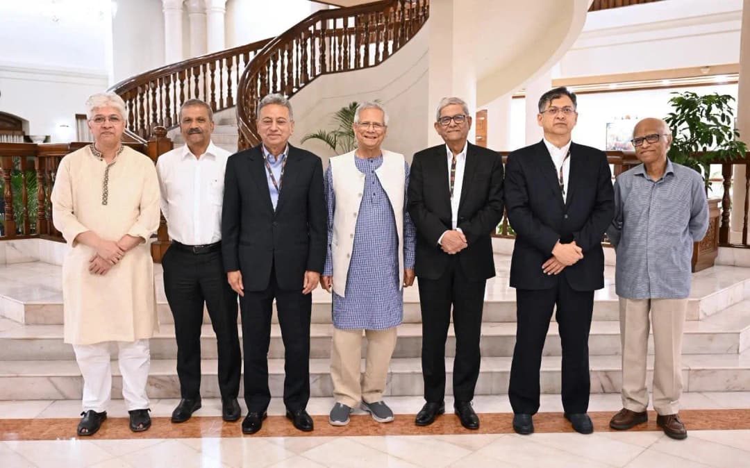 দলীয় লোক অপসারণ করে তত্ত্বাবধায়ক সরকার গঠনের দাবি বিএনপির