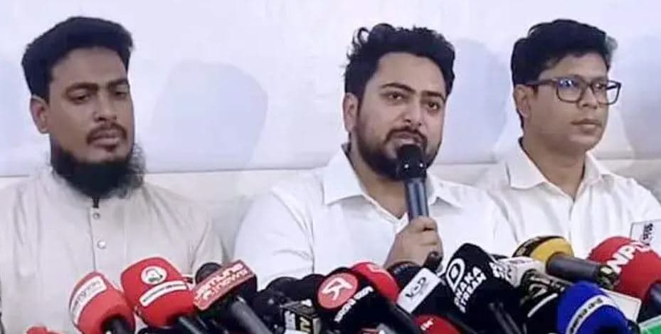 জুলাই সনদের আইনি ভিত্তি না হলে জাতির সঙ্গে প্রহসন হবে: নাহিদ ইসলাম