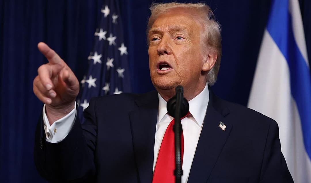 ইরানে বিক্ষোভকারীদের হত্যা হলে যুক্তরাষ্ট্র কঠোর আঘাত হানবে: ট্রাম্প