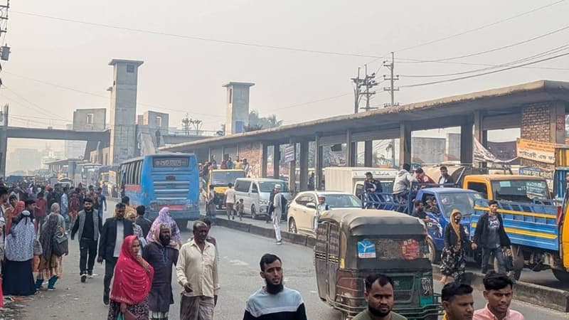 বাস নেই, ২৫০ টাকার ভাড়া ৬০০!