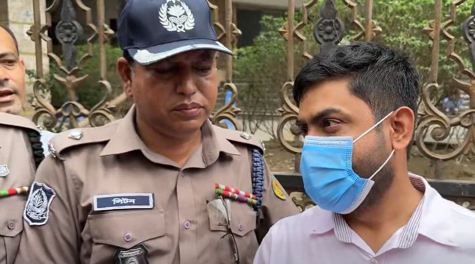 ফুটপাত দখলকারীদের সতর্ক করল ডিএমপি, পুনরায় দখলে কঠোর ব্যবস্থা