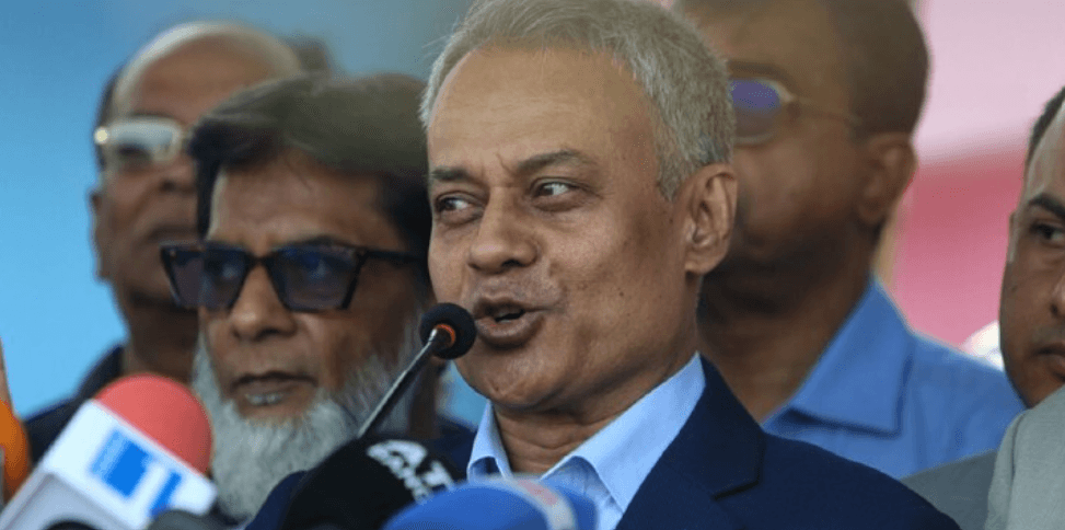 গণপরিবহনে পর্যাপ্ত জ্বালানি, বাড়তি ভাড়া নেওয়ার সুযোগ নেই: সড়কমন্ত্রী