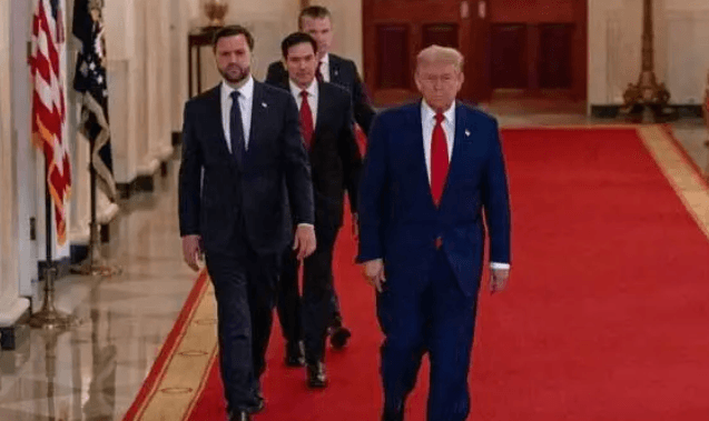 ইরানের ড্রোন কারখানায় হামলার দাবি যুক্তরাষ্ট্রের প্রেসিডেন্টের