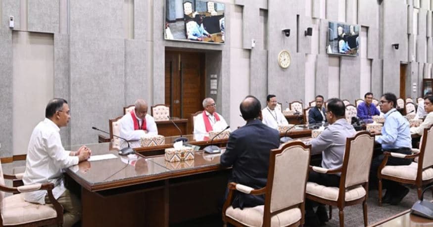 দেশকে এগিয়ে নেওয়ার দায়িত্ব সব ধর্মের মানুষের: প্রধানমন্ত্রী