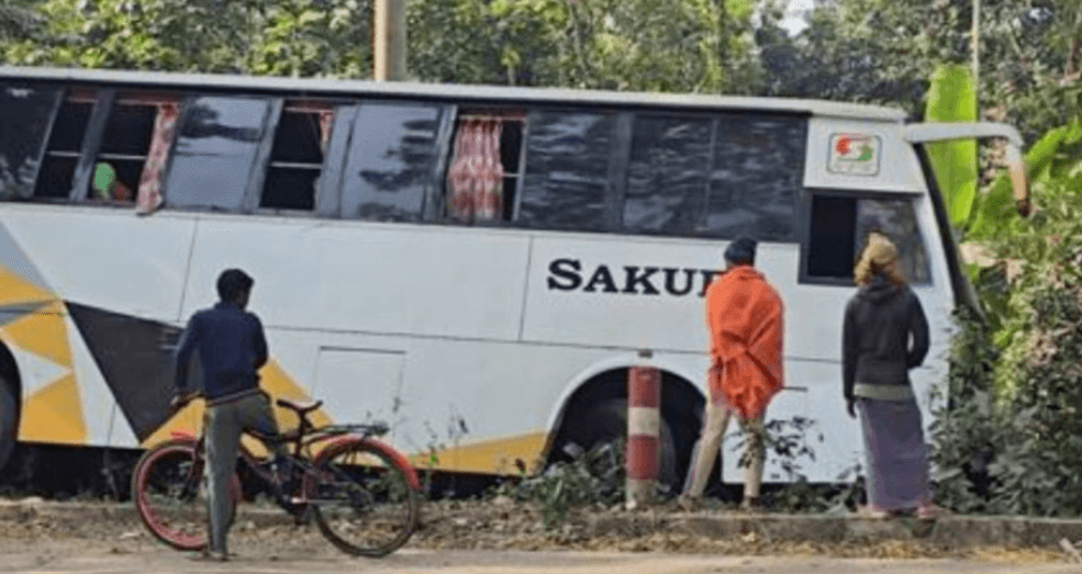 বরিশালে সাকুরা পরিবহণের বাসচাপায় গ্রামীণ ব্যাংক কর্মচারীর মৃত্যু