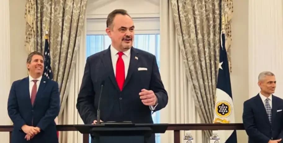 বাংলাদেশে ফিরতে পেরে আমি ভীষণ আনন্দিত: মার্কিন রাষ্ট্রদূত ক্রিস্টেনসেন