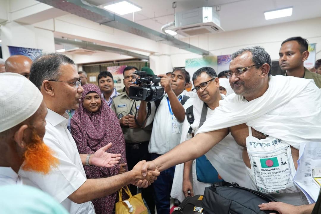 আগামী বছর থেকে হজের খরচ কমানোর আশ্বাস প্রধানমন্ত্রীর