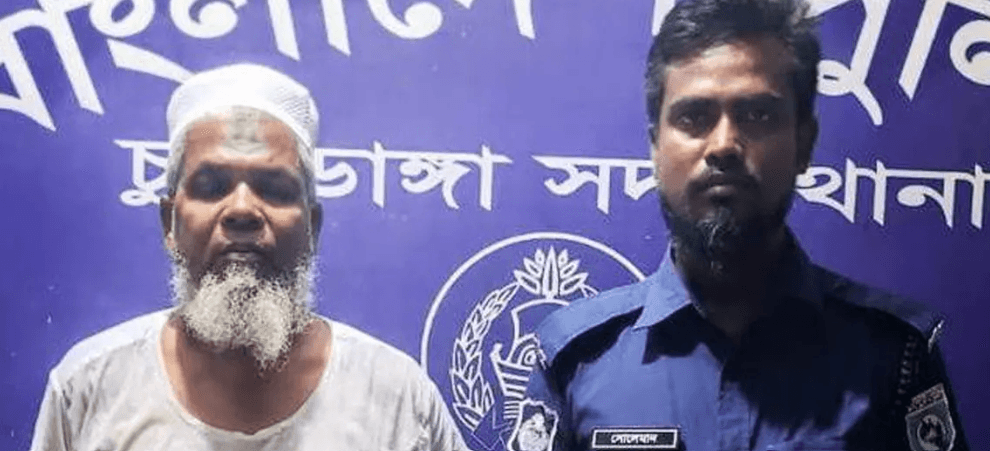 শিশুকে ধর্ষণ চেষ্টা, অভিযুক্ত বৃদ্ধকে পুলিশে দিল স্থানীয়রা