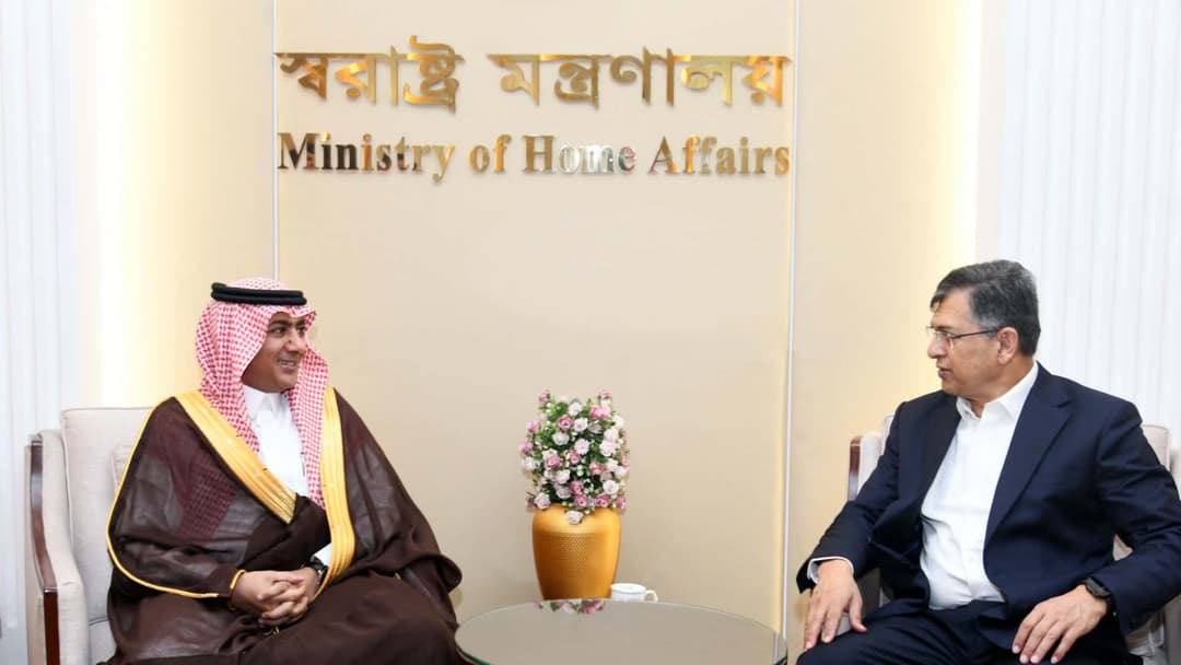 সৌদি আরবে বসবাস করা ২২০০০ রোহিঙ্গাকে বাংলাদেশি পাসপোর্ট দেয়া হয়েছে: স্বরাষ্ট্রমন্ত্রী