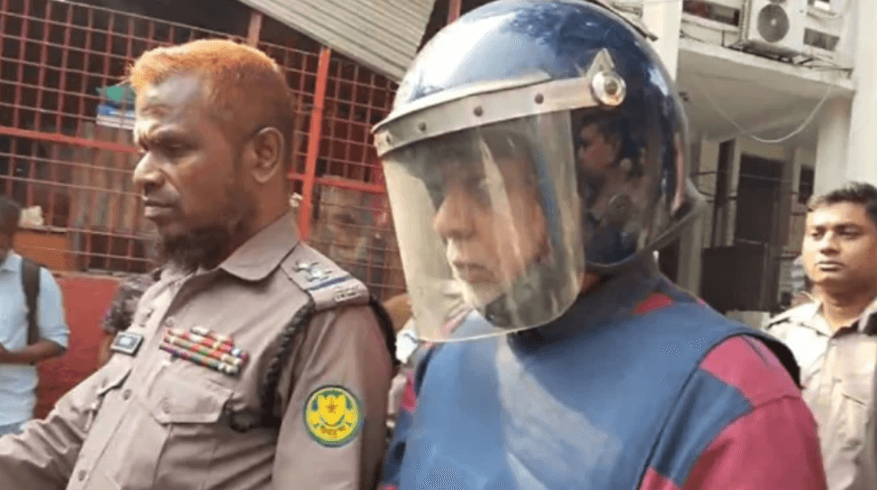 গৃহকর্মী নির্যাতন মামলায় জামিন পেলেন বিমানের সাবেক এমডি সাফিকুর