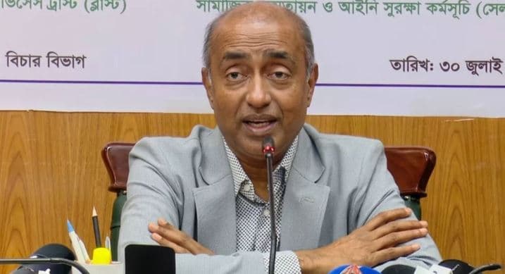 সন্তানকে সম্পত্তি দিলেও ভোগদখল থাকবে বাবা-মায়ের, আইনে সংশোধন আসছে