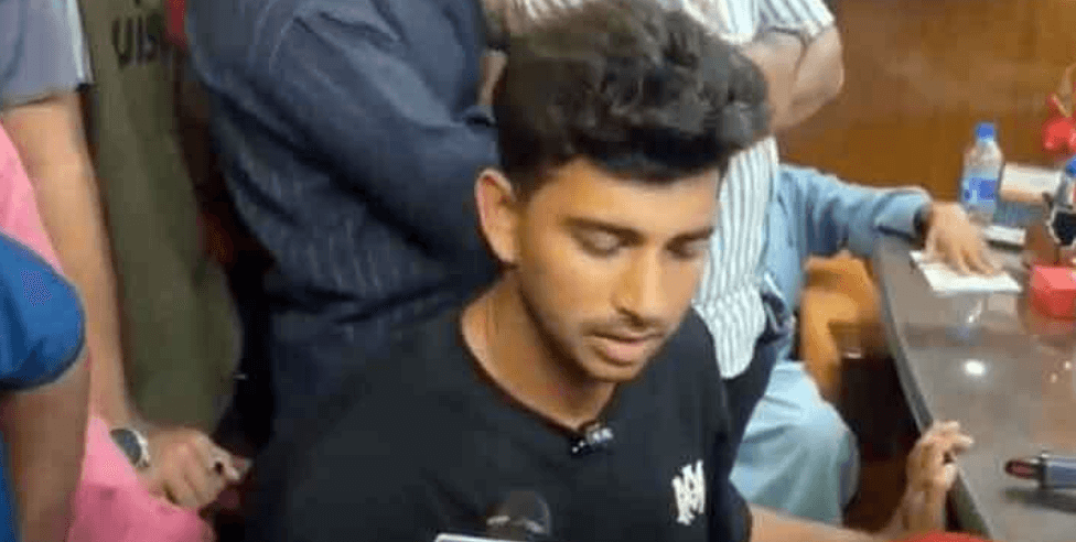 ক্রিকেটার নাঈমকে থানায় নেওয়ার ঘটনায় মামলা, ৩ পুলিশ সদস্য প্রত্যাহার