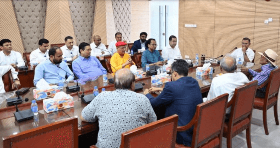স্বাধীন গণমাধ্যমের জন্য নীতিমালা প্রণয়নে সম্পাদকদের সহযোগিতা চান প্রধানমন্ত্রী