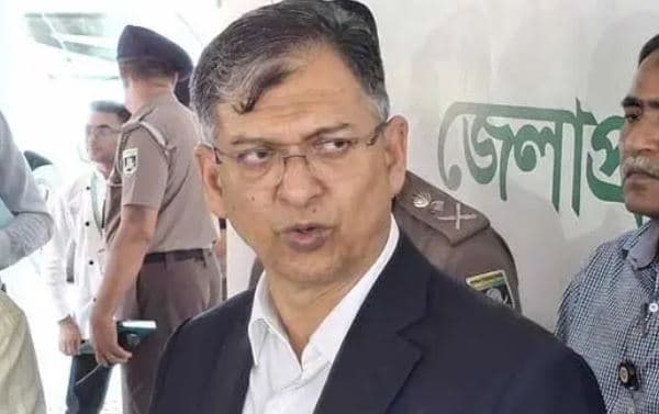 আওয়ামী আমলে দেওয়া অস্ত্রের লাইসেন্স যাচাই হবে: স্বরাষ্ট্রমন্ত্রী