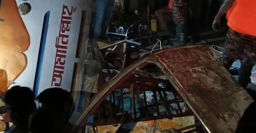 জামালপুরে অটোরিকশায় বাসের ধাক্কা, নিহত ৪