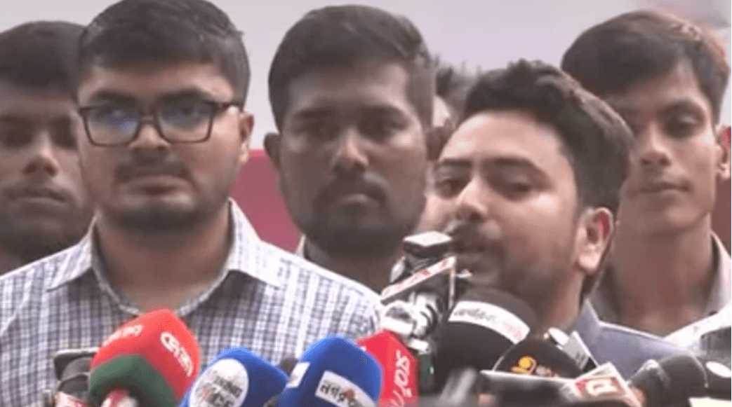 ভারতের সঙ্গে পানির হিস্যায় বাংলাদেশ একচুলও ছাড় দেবে না: নাহিদ