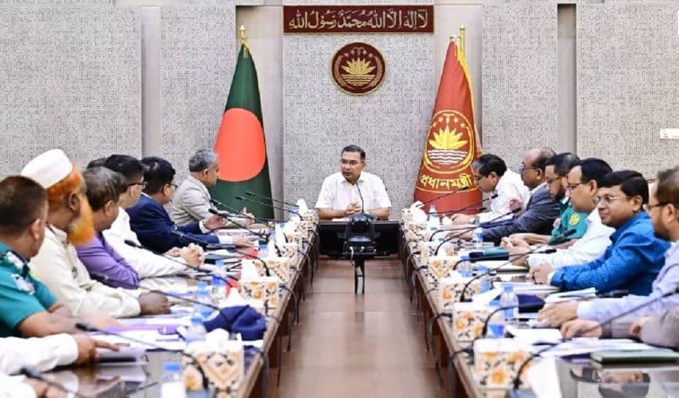 ঢাকার গণপরিবহণ ব্যবস্থাপনা নিয়ে প্রধানমন্ত্রীর বৈঠক