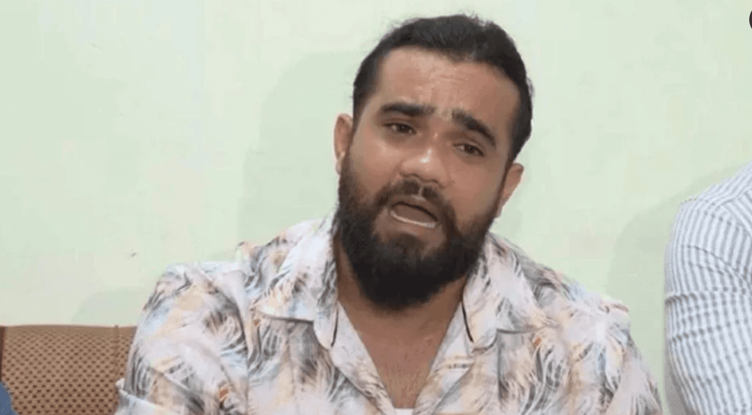 দেশ ছাড়ার দাবি শাহজালাল রুমির, বললেন ‘আপনারা ভালো থাকেন’