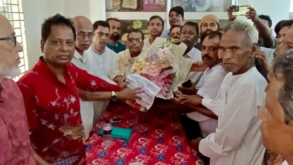 আ.লীগের শতাধিক নেতাকর্মীর বিএনপিতে যোগদান