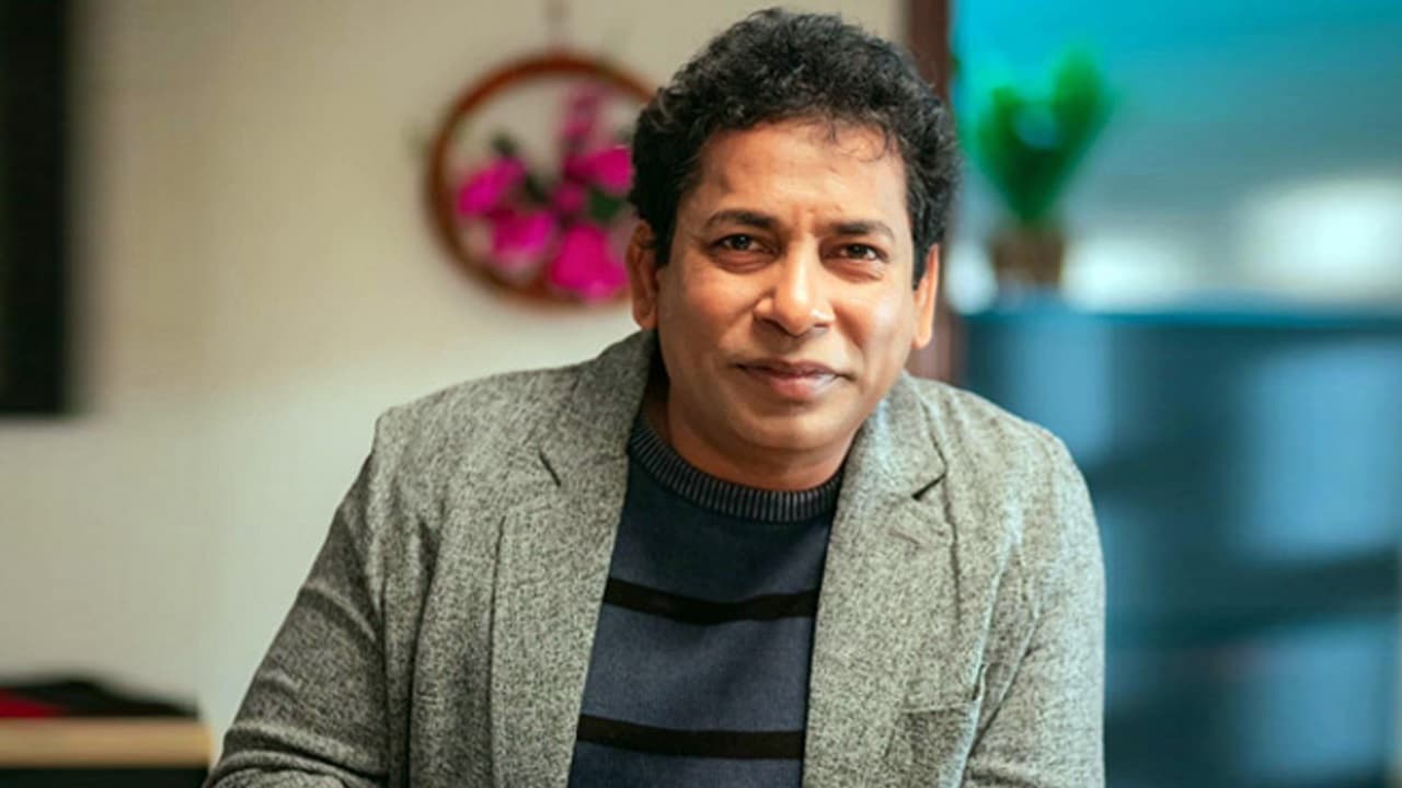 মোশাররফ করিম এবার স্ট্যান্ডআপ কমেডিয়ান