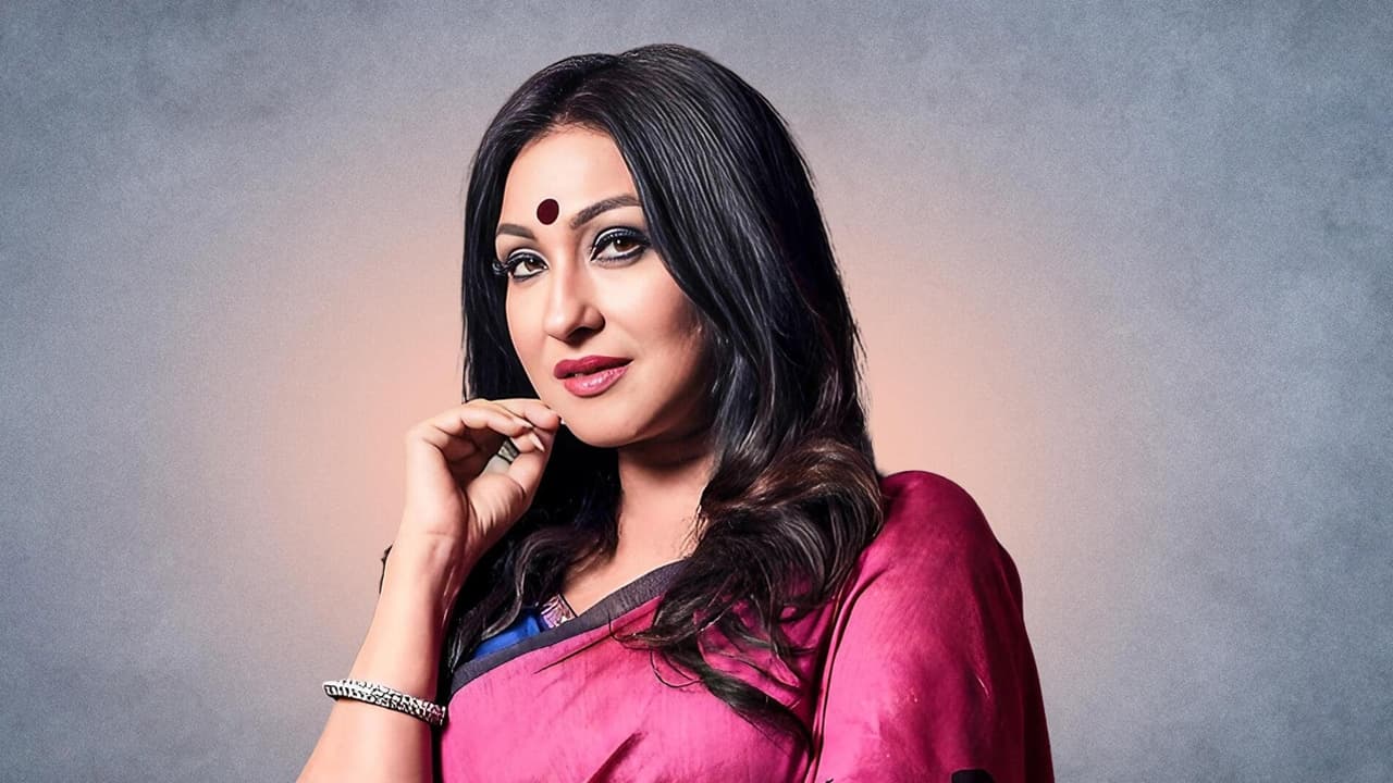 ভাইফোঁটা দিতে না পেরে মন খারাপ ঋতুপর্ণার