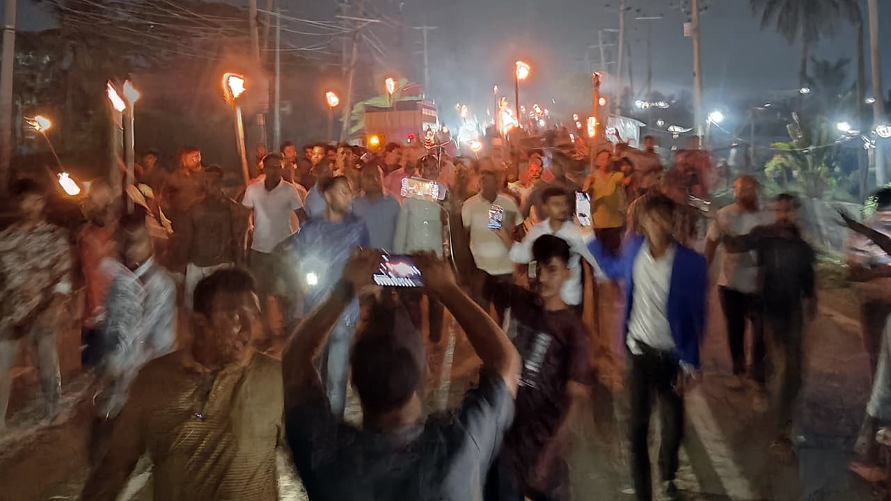 বহিষ্কৃত নেতাকে প্রার্থী ঘোষণা, বিএনপি নেতাকর্মীদের বিক্ষোভ