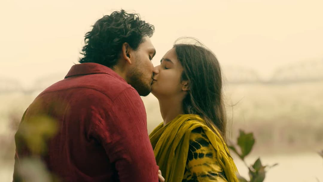 শুভ-ঐশীর নূরের ঝলকে উঠে এলো রোম্যান্স