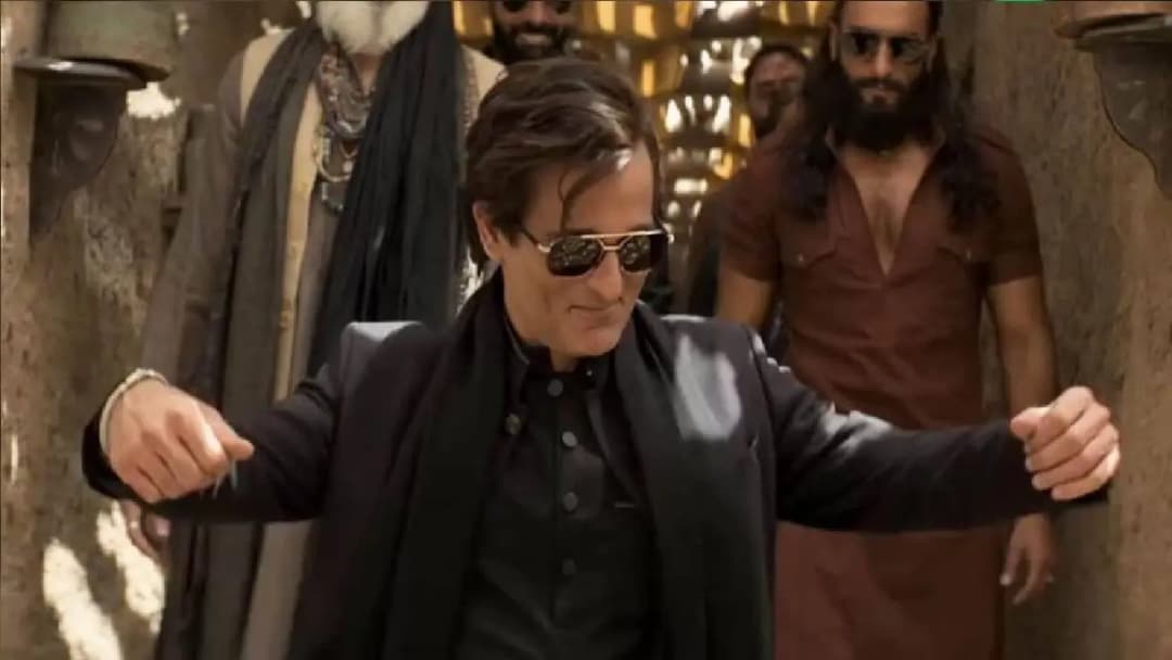 বড় প্রজেক্ট থেকে সরে দাঁড়ালেন অক্ষয় খান্না