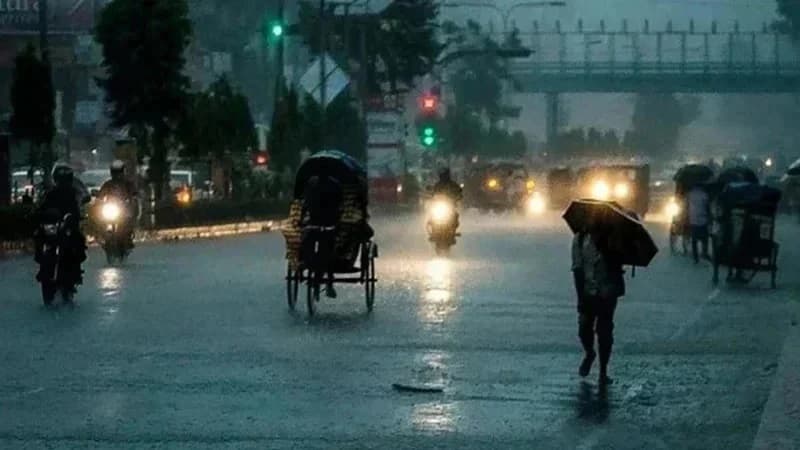 সন্ধ্যার মধ্যে ঢাকাসহ ১৬ জেলায় ৬০ কি.মি. বেগে ঝড়ের পূর্বাভাস