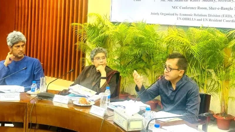 ঋণ ব্যবস্থাপনা শক্তিশালী ও করের আওতা বাড়ানোর ওপর জোর: বাণিজ্যমন্ত্রী