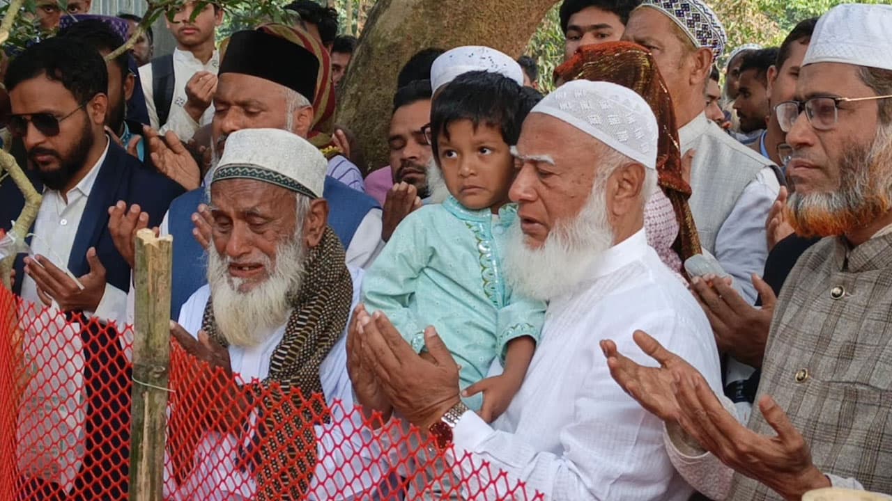 শেরপুরে নিহত জামায়াত নেতার কবর জিয়ারত করলেন ডা. শফিকুর রহমান