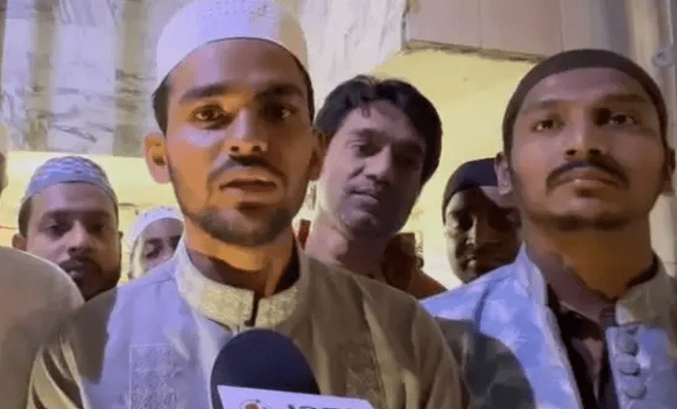 ঘোষণা দিয়ে আওয়ামী লীগকে পুনর্বাসন করা উচিত বিএনপির: আসিফ মাহমুদ