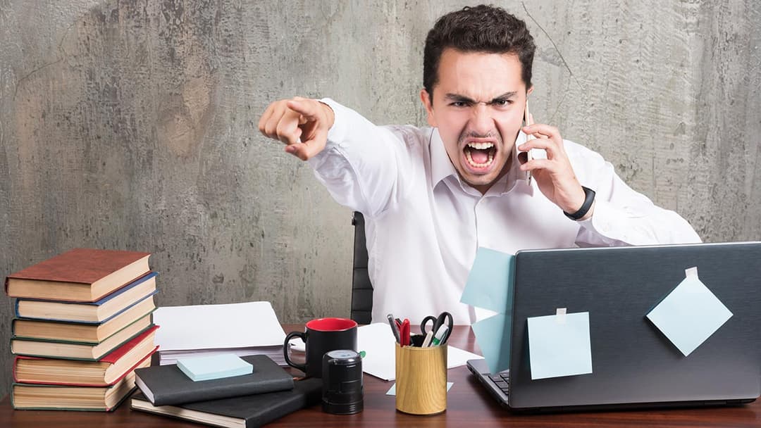 আপনি কি একজন টক্সিক কর্মী? মিলিয়ে নিন