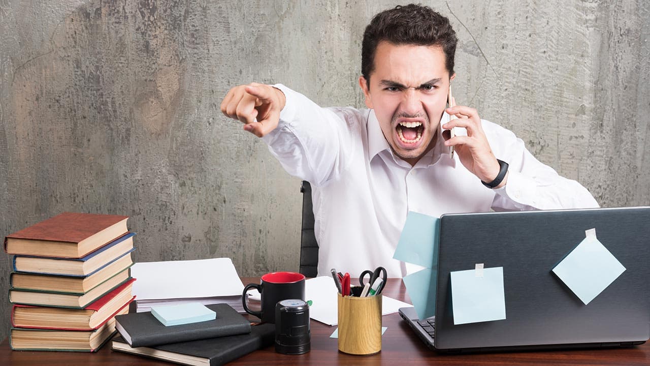 আপনি কি একজন টক্সিক কর্মী? মিলিয়ে নিন