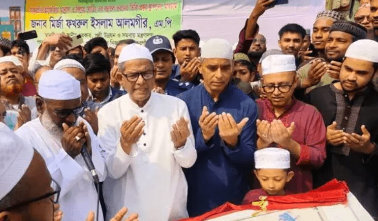 ‘ভেঙে পড়া রাষ্ট্রীয় প্রতিষ্ঠান পুনর্গঠনে কাজ করছে নতুন সরকার’