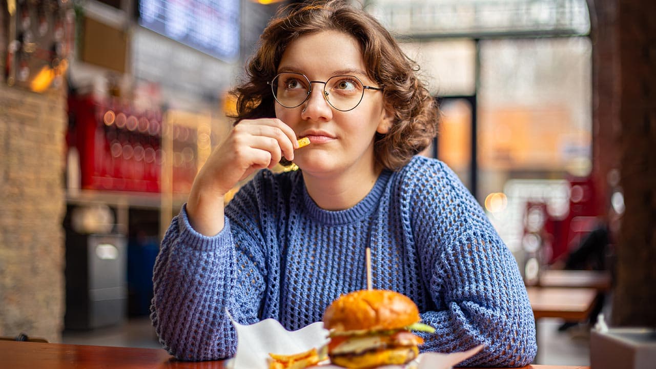 দ্রুত খাবার খেলে কি লিভারে সমস্যা হয়?