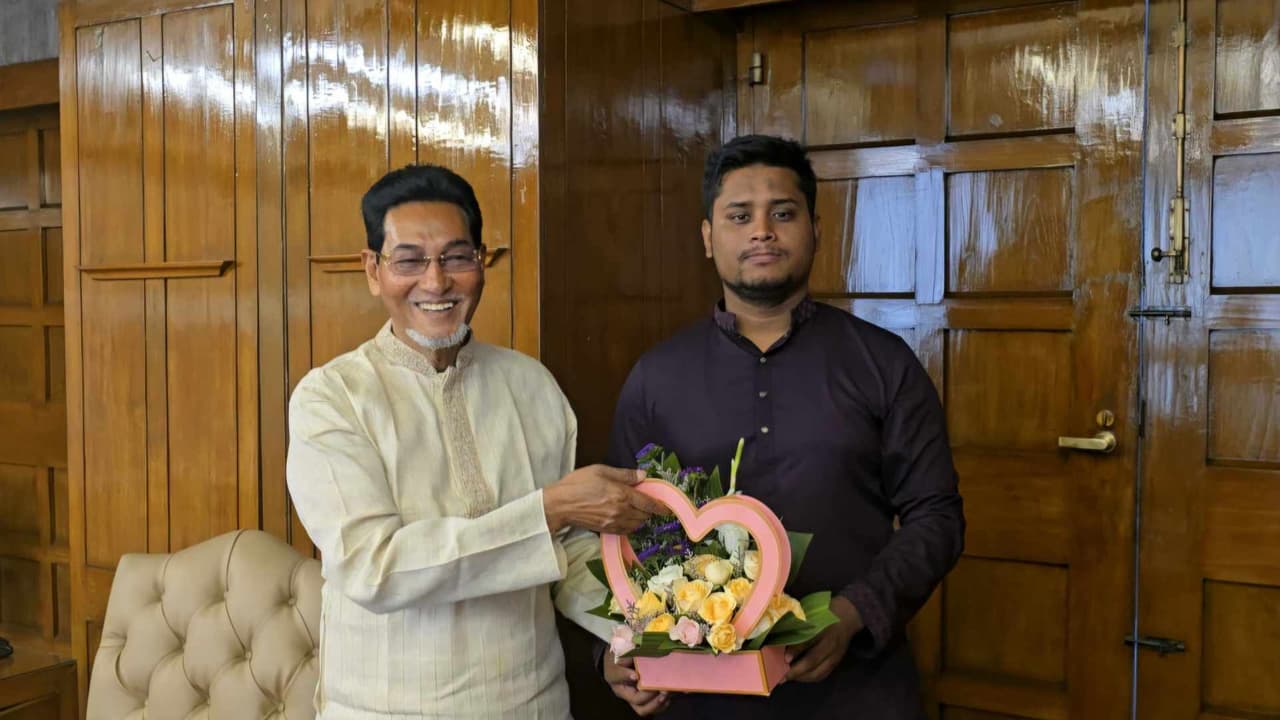 ‘ঐকমত্যের সরকার’ গঠনে সরকারি ও বিরোধী দলীয় চিফ হুইপের বৈঠক