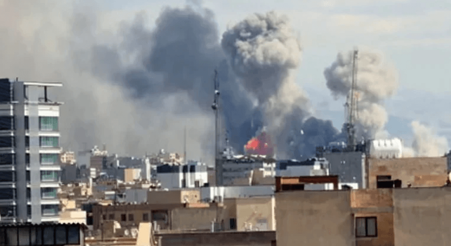 বড় যুদ্ধেও ইরানের শাসন বদল কঠিন: মার্কিন গোয়েন্দা সতর্কবার্তা