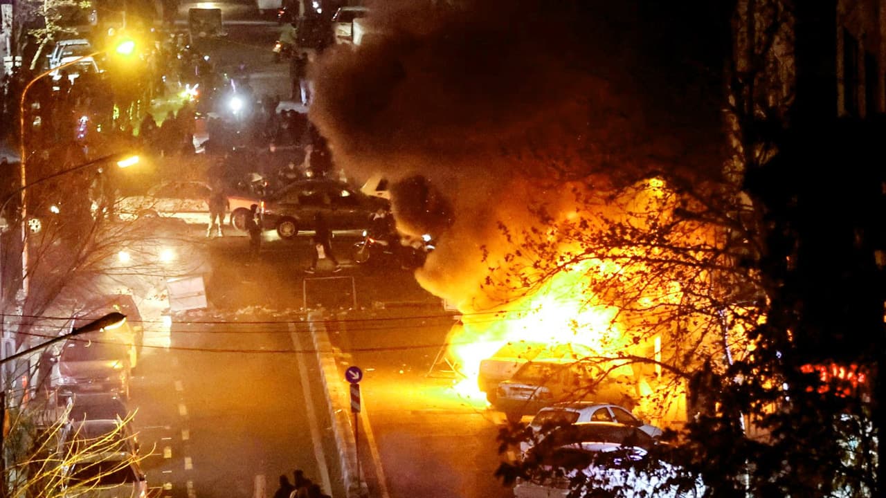 সরকারবিরোধী বিক্ষোভে নিহত অন্তত ২০০০ : ইরান