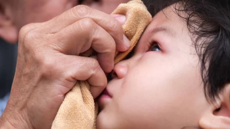 শিশুর মাথায় আঘাতের ঝুঁকি লক্ষণ ও করণীয়