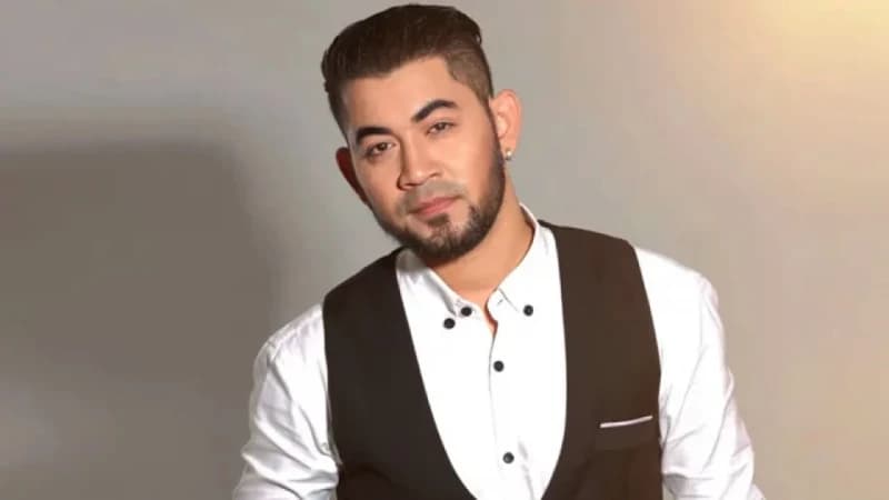 মানুষকে বিভ্রান্ত করবেন না- গায়কের স্ত্রী