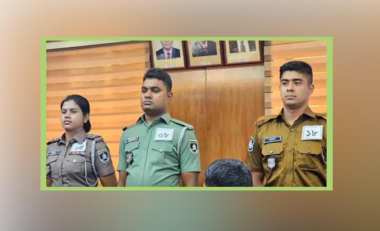 পুলিশের নতুন ইউনিফর্ম নিয়ে আপত্তি, সিদ্ধান্ত বদলের আহ্বান