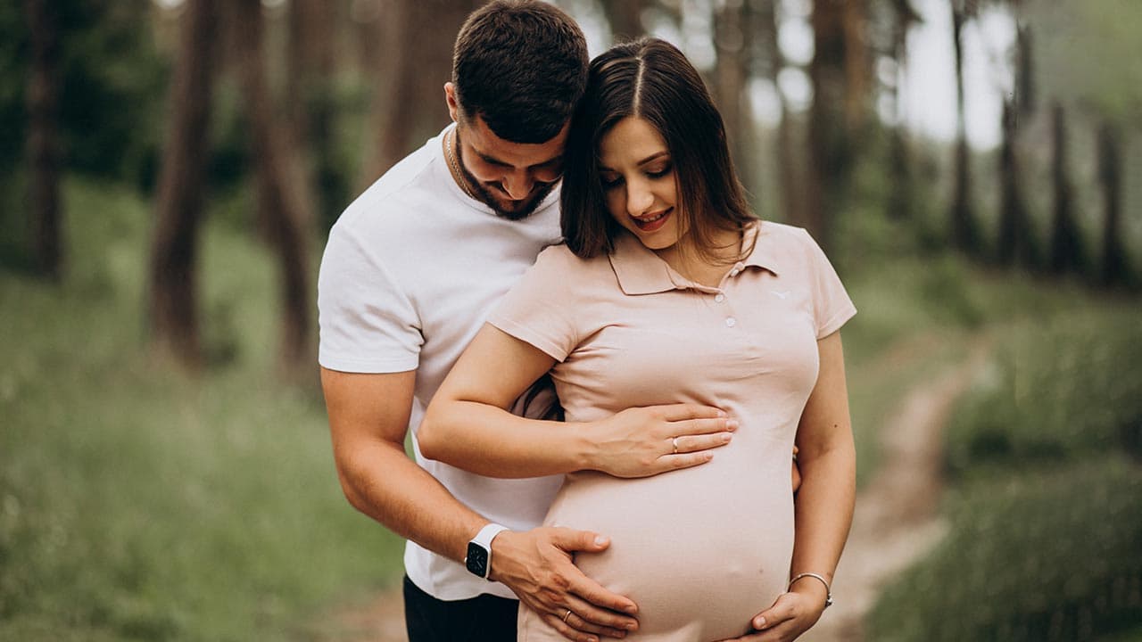 ত্রিশের পরে মা হতে চান? আপনার যা জানা জরুরি