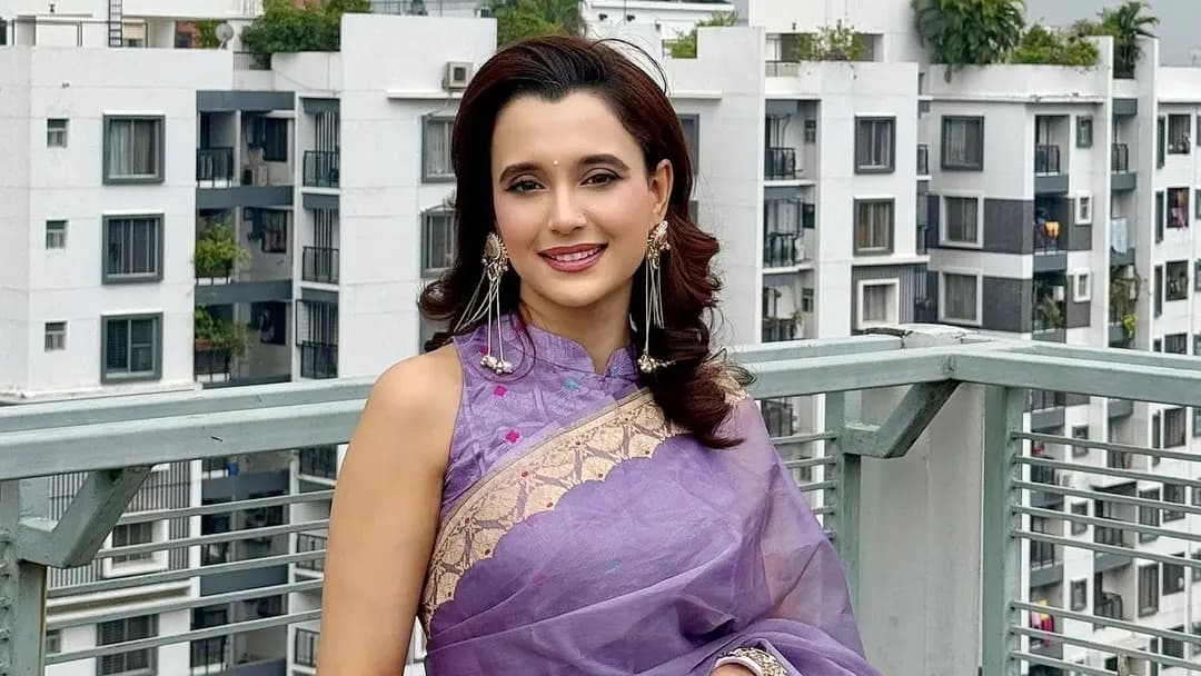 বড় পর্দায় সাবিলার অভিনয় দেখে মুগ্ধ শাশুড়ি