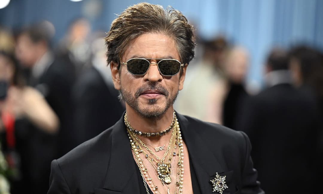 মেরুদণ্ডের সমস্যা শাহরুখের!