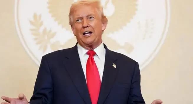 ‘অসুস্থ ব্যক্তি’ ট্রাম্পকে থামাতে রিপাবলিকানদের প্রতি মার্কিন সিনেটরের আহ্বান