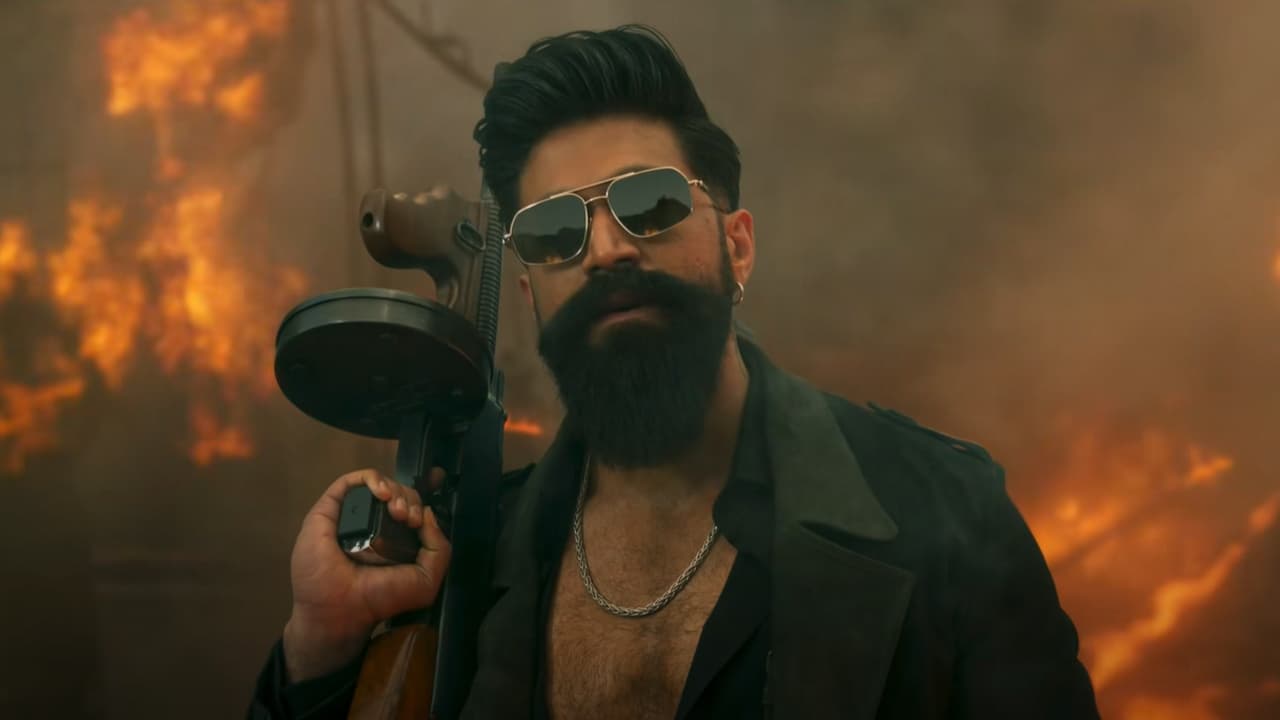 ফের বিতর্কে যশের ‘টক্সিক’